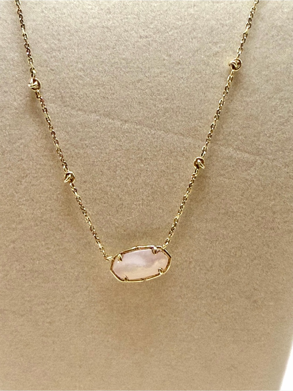 Kendra Scott Elise Gold Necklace - Picture 2 of 6